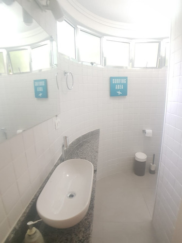 Imagem 7 de 10 de Apartamento Reformado A Venda Praia Do Tombo - 1 Sala Para Dois Ambientes, 1 Dormitório, 2 Banheiro, Cozinha, Área De Serviço. - Ap05038 - 67650891