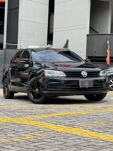 Volkswagen Jetta 2.0 TRENDLINE MECANICO