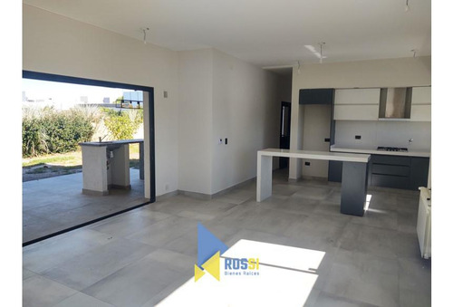 Imagen 5 de 30 de Vendo Casa En Verandas Siete Soles Con Vista A Espacio Verde 3 Dorm Escritorio