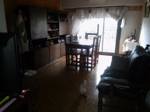 Imagen 12 de 30 de Venta Lote Con 3 Ph En El Palomar