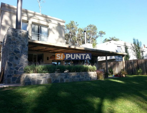 Imagen 1 de 8 de Casa En Venta - Rincón Del Indio