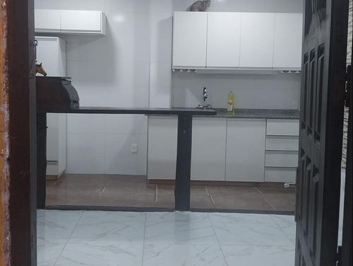 Casa En Excelente Estado En Cno. Tupá