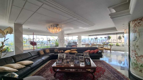 Bello Y Amplio Penthouse Con Impactante Vista Al Avila En Alta Florida.  Mls #23-2516 Lp