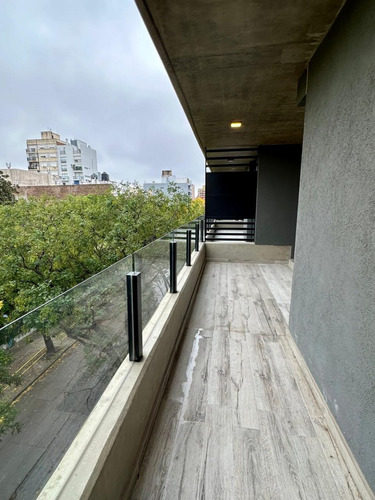 En Venta Espectacular Departamento De 3 Ambientes, Edificio Con Amenities, Quinchos, Solárium Con Pileta E Hidromasaje!! Excelente Calidad Constructiva En Rosario