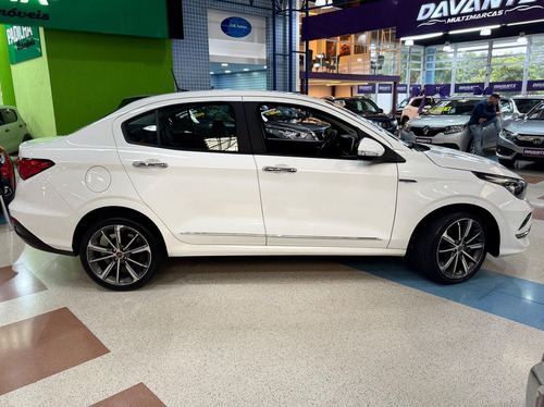 Fiat Cronos 1.8 Precision 16v Flex 4p