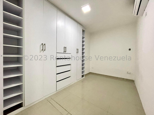 Imagen 13 de 26 de Apartamento En Venta En Lomas Del Sol