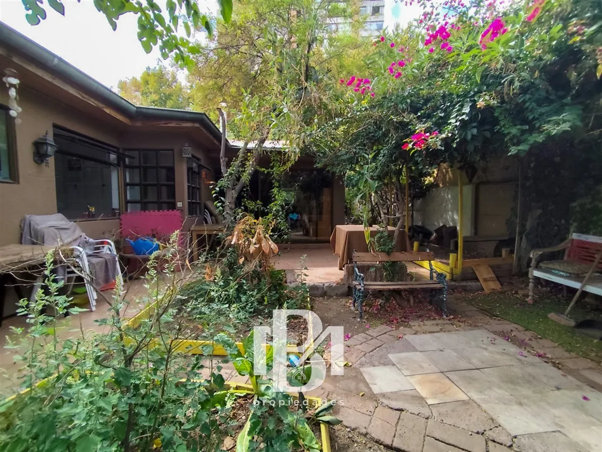 Imagen 1 de 15 de Casa En Venta De 5 Dorm. En Las Condes