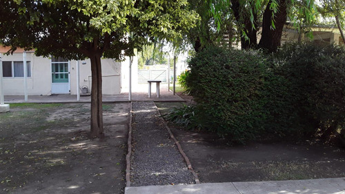 Casa En Venta - 3 Dormitorios 2 Baños - Cochera - 960mts2 - General Arenales