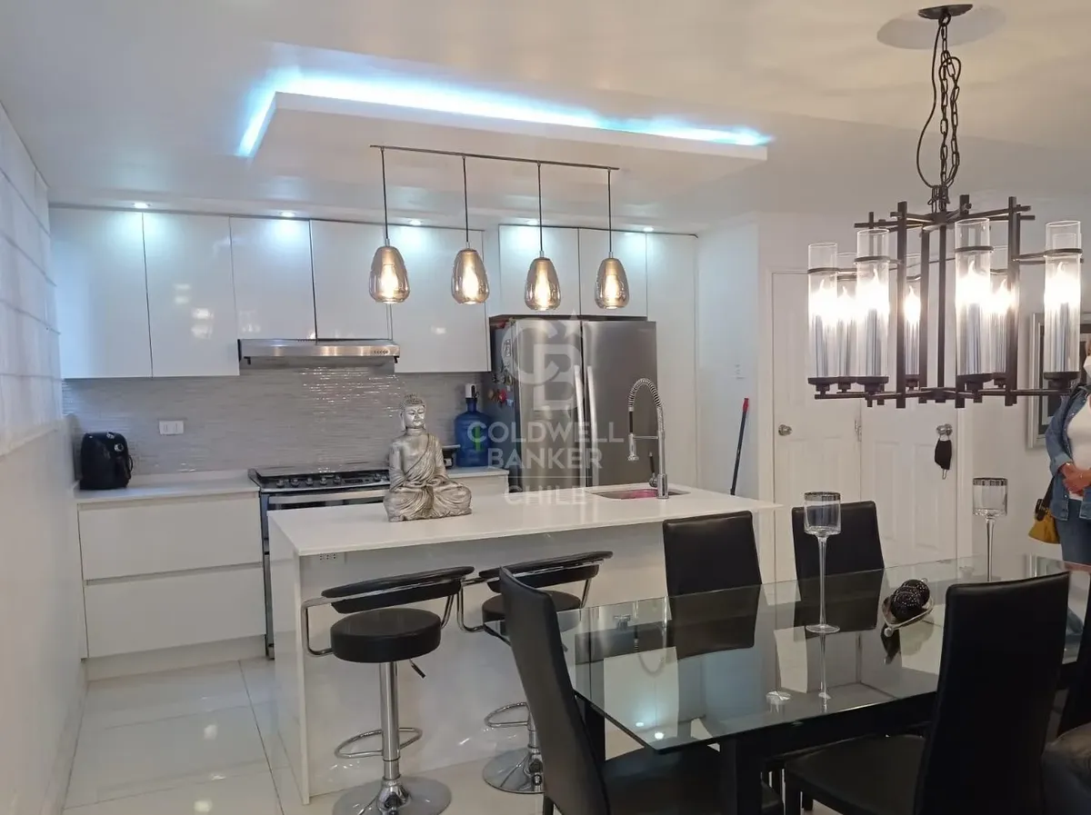 Imagen 3 de 13 de Dúplex Remodelado En Sector Residencial Carlos Antúnez