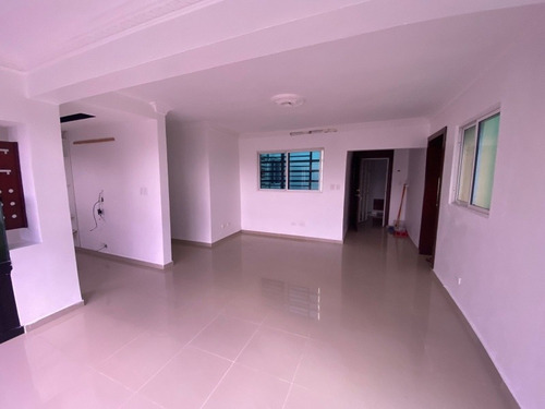Imagen 19 de 25 de Vendo Apartamento 3er Nivel San Isidro