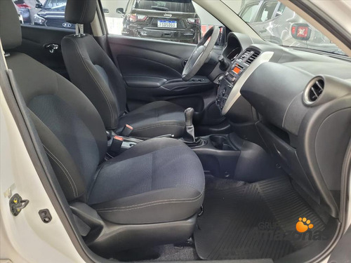 Nissan Versa 1.6 16V FLEX SV 4P MANUAL