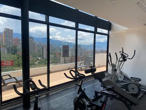 Vendo Apartamento 135 Metros Poblado Lomas Ii