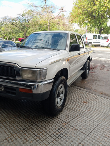 Toyota Hilux 3.0 D/cab 4x2 D Srv