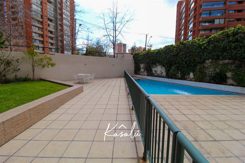 Departamento En Venta De 2 Dorm. En Las Condes