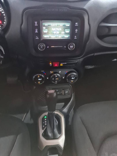 Imagem 8 de 9 de Jeep Renegade 1.8 16v Flex Longitude 4p Automático