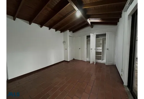 Casa En 2do Piso Con Espacios Amplios(mls#252985)