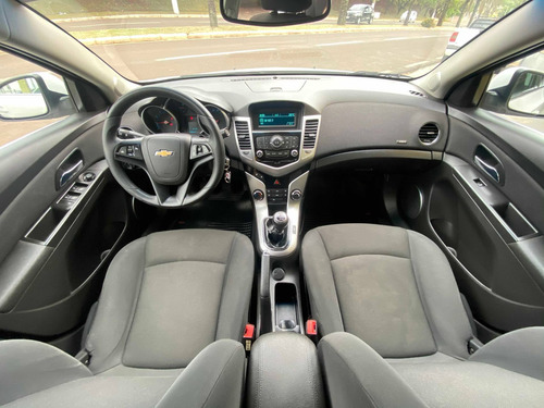 Chevrolet Cruze 1.8 Lt 16v Flex 4p Manual