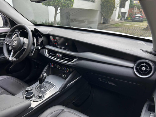 Alfa Romeo Stelvio 2.0 Turbo 4x4