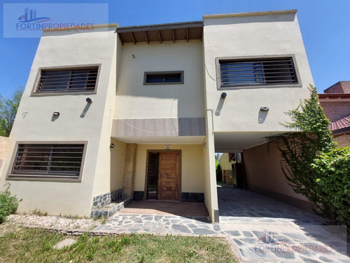 Venta Casa - Villa Elisa, Barrio Las Retamas Retasada