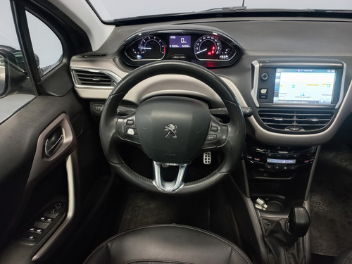 Peugeot 208 1.6 Feline