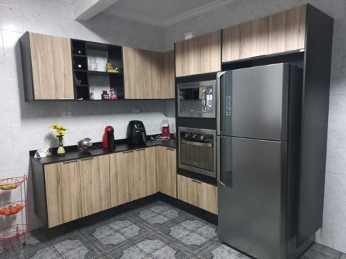 Imagem 5 de 13 de Sobrado Com 234 M² Sendo 3 Dormitórios, 1 Suíte, 4 Vagas À Venda Por R$ 650.000 - Vila Lucinda - Santo André/sp - So0459