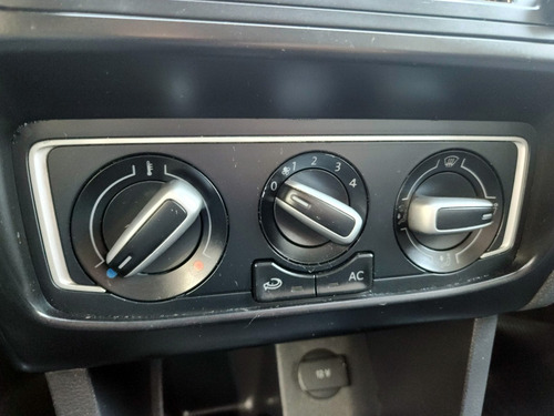 Imagen 21 de 25 de Volkswagen Suran 1.6 Highline Msi 110cv 2017