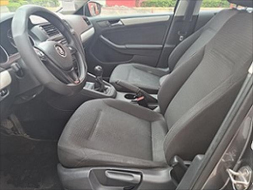 Imagen 9 de 11 de Volkswagen Jetta Trendline 2.5l Mt 5l 170 Hp 2018