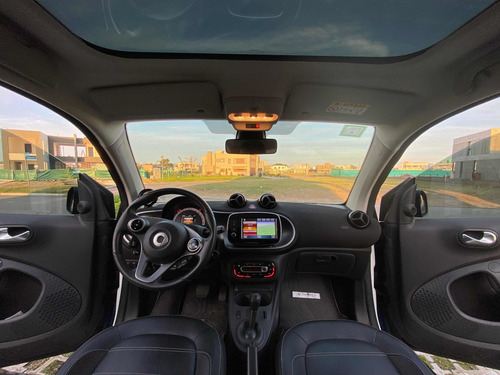 Imagen 8 de 15 de Smart Fortwo 2019 1.0 Play