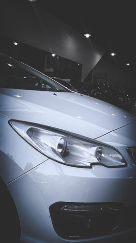 Peugeot 408 1.6 Active 115cv