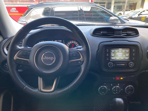 Imagen 18 de 24 de Jeep Renegade Longitude 4x2 At 2018