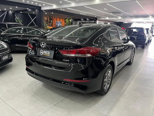 Hyundai Elantra Elantra
