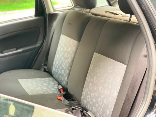 Ford Fiesta Flex Hatch Completo Mil Entrada +550 Mensais