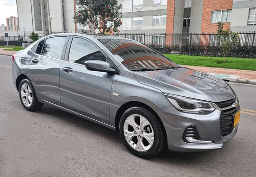 Chevrolet Onix 1.0T Premier Sedan At