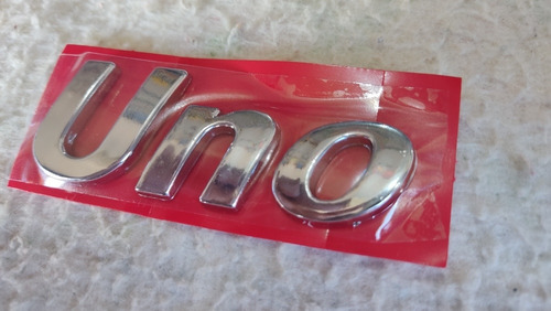 Emblema Insignia Letras Uno Fiat Cromado Tipo Original
