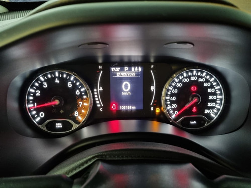 Imagem 6 de 10 de Jeep Renegade 1.8 16v Flex Longitude 4p Automatico