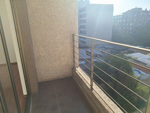 Arriendo Dp Estudio Amplio 1b Terraza Gorbea Stgo