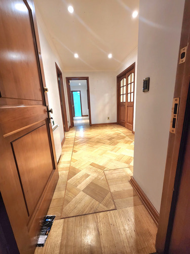 Vive En El Barrio Inglés En Un Townhouse Con Full Amenities