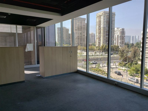Oficina En Arriendo Habilitación Moderna