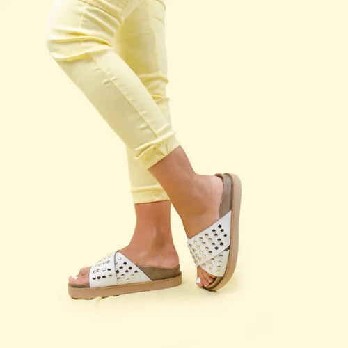 Zuecos Chanclas Sandalias De Cuero De Mujer Muno Ferraro