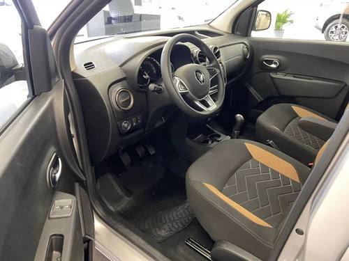 Imagen 20 de 20 de Renault Kangoo Entrega Rápida Por Sobre Stock!!