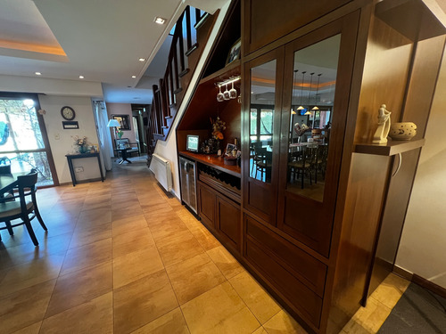 Venta Casa Chalet Adrogué Pileta Parque Permuta Apto Crédito