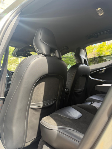Volvo V40 2.0 R - Design T5 At