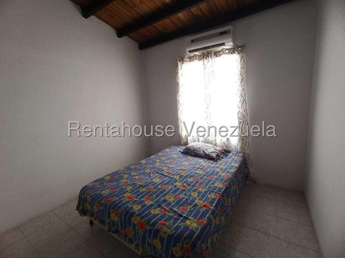 Hermosa Y Comoda Casa En Alquiler Cabudare, Urbanizacion Roca Terra Mls #25-25005 Fcd