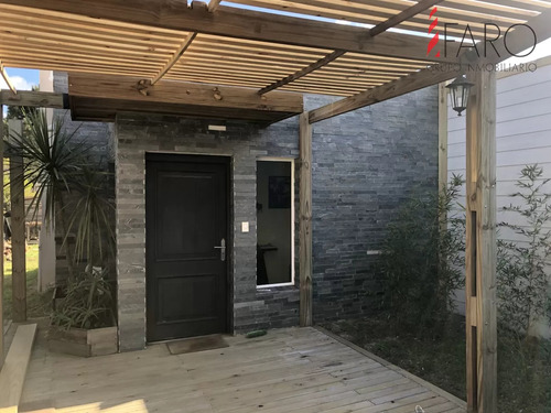 Casa En Barrio Privado En Jardines De Córdoba 4 Dormitorios Con Parrillero