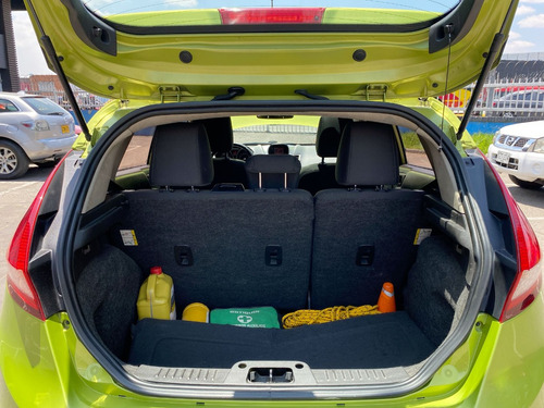 Ford Fiesta 1.6 Hatchback Mecánica