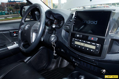 Imagen 21 de 25 de Toyota Hilux Vigo Srv