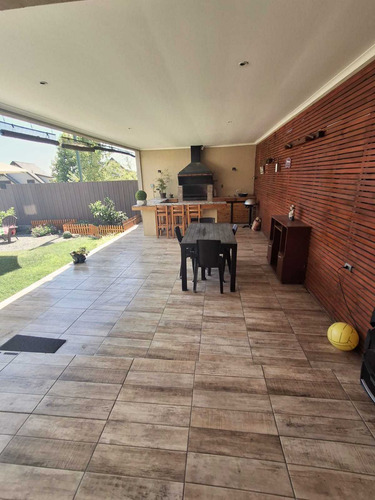 Casa Con Amplio Terreno Con Piscina 3d-3b -2e (86648)