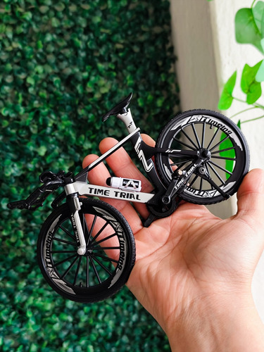 Mini Bicicleta A Escala 1.10 Simulación De Montaña Negro
