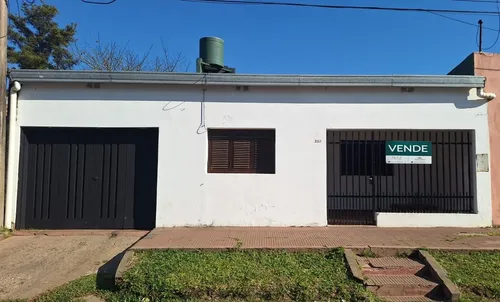 Casa En Venta! Lista Para Habitar- B° La Liguria - foto 1