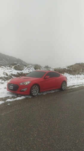 Imagen 14 de 15 de Hyundai Genesis 2014 3.8 Coupe 300cv 8at